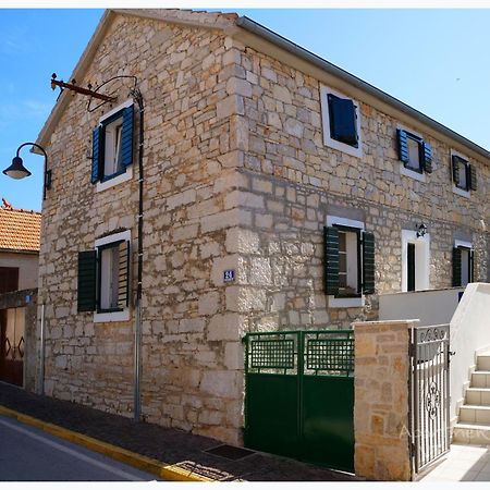 Vintage Apartment Primosten Exterior photo